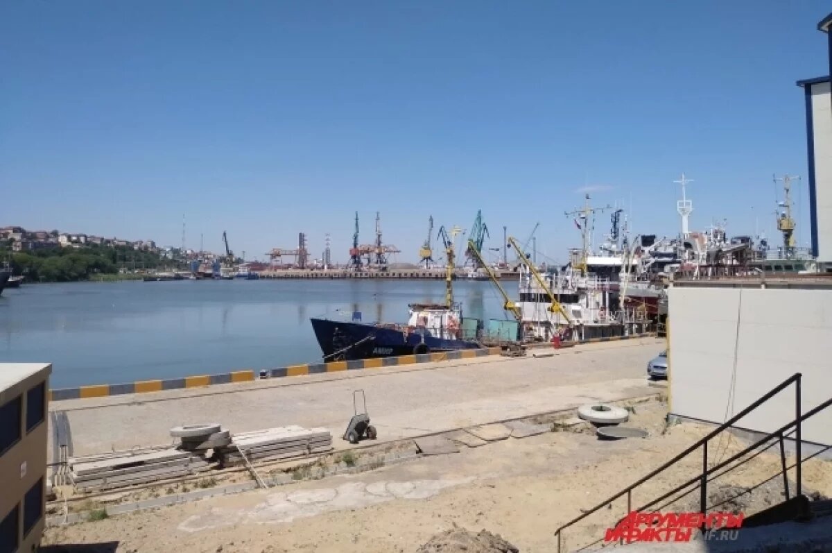    В порту Махачкалы прокомментировали сообщения о загрязнении земли в аренде