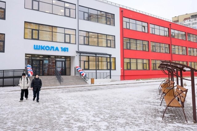    Новая школа оснащена новейшим оборудованием: интерактивными досками, проекторами, ноутбуками, принтерами и многим другим. Фото: Правительство Красноярского края