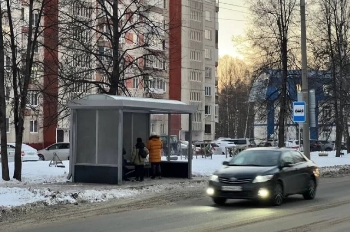    В Томске установили два новых остановочных комплекса на улице Карла Ильмера