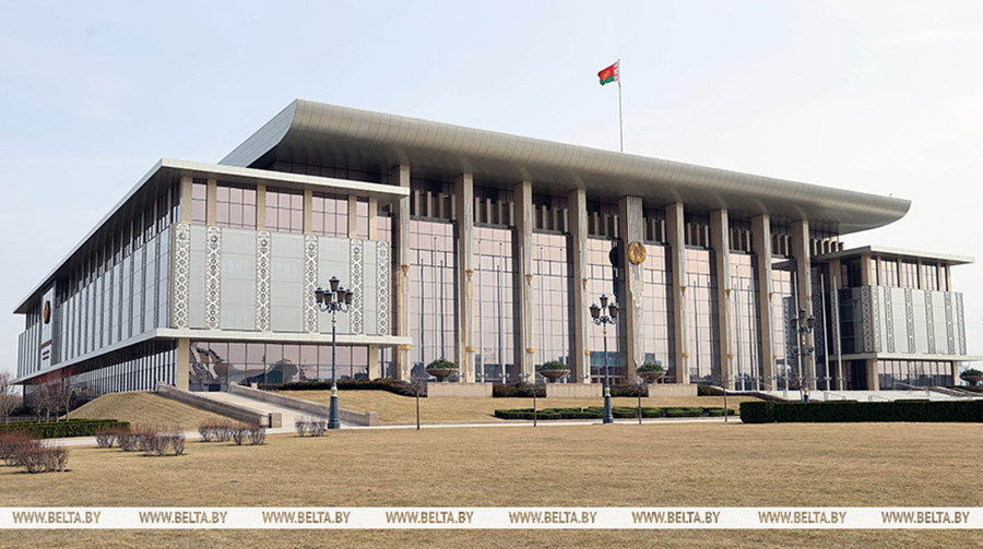     Лукашенко помиловал еще 32 осужденных за экстремистские преступления