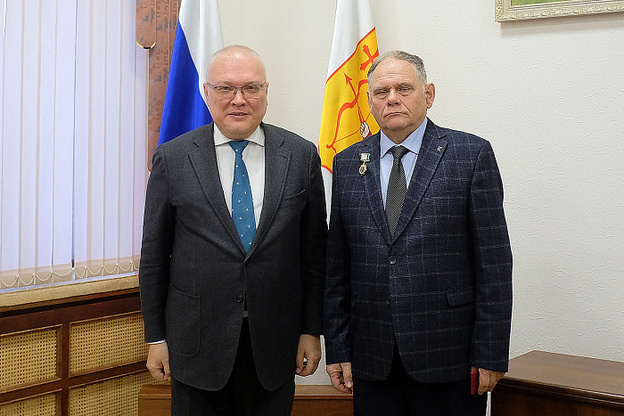   Жители Кировской области получили знак «Заслуженный работник транспорта»
