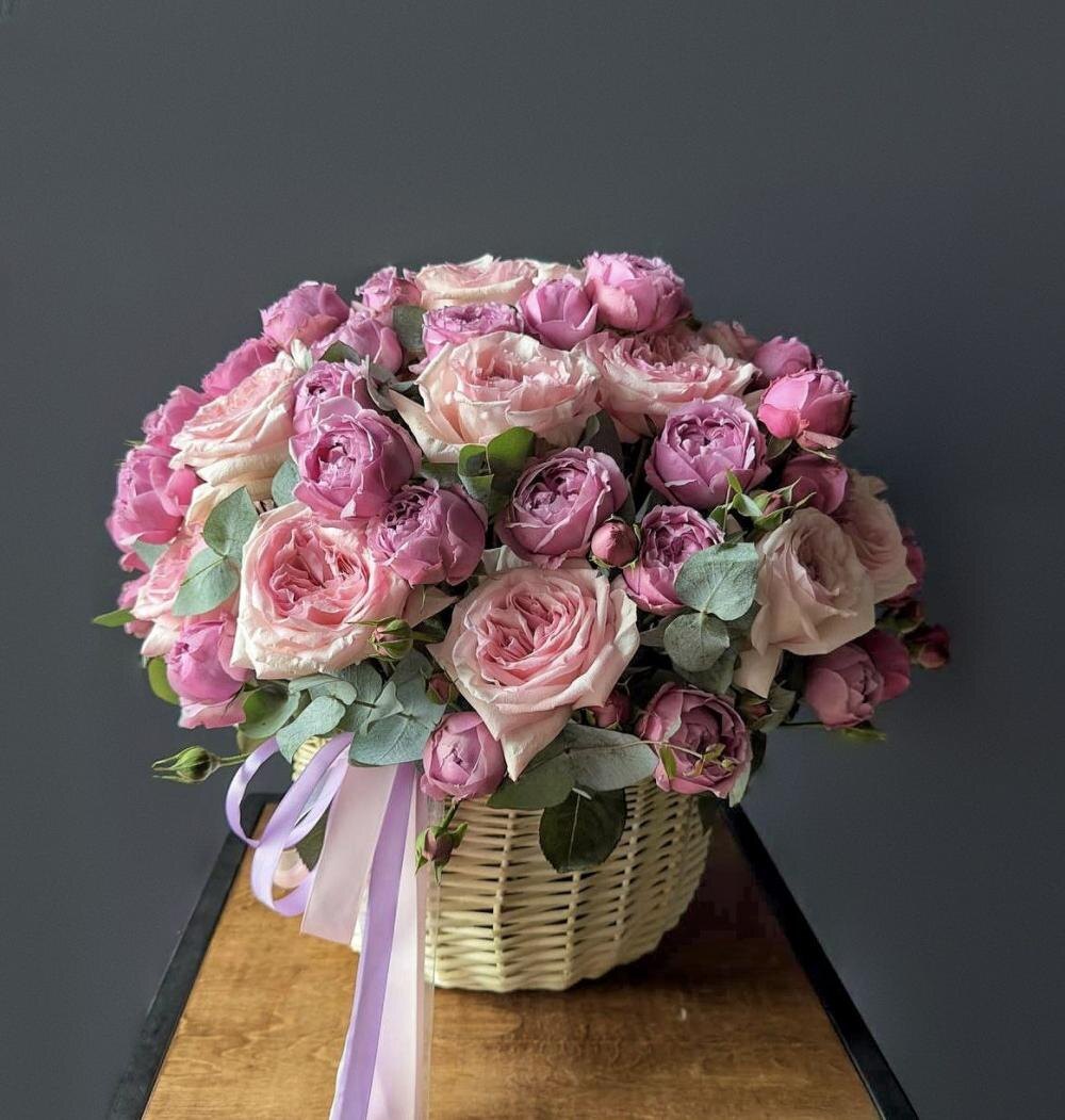 https://rosalia-flowers.ru/product/korzina-cvetov-66