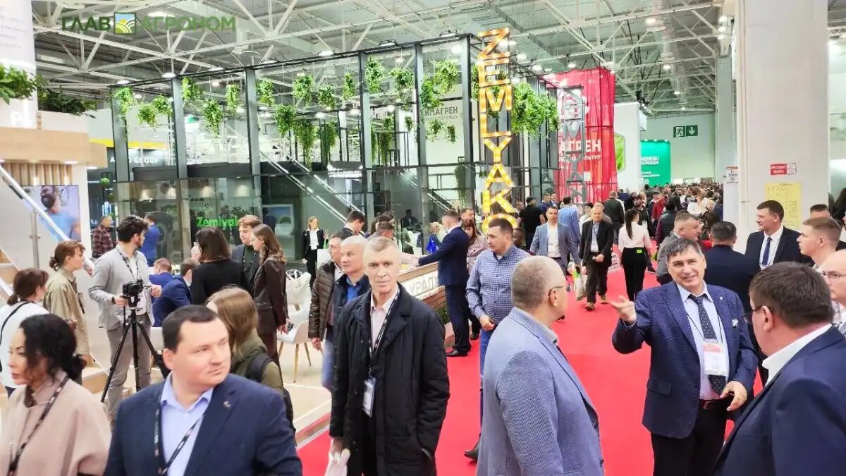 Фото: © Артем Борисов / Glavagronom.ru Компании Фонда Сколкова представили инновации в селекции и технологиях обработки семян и зерна