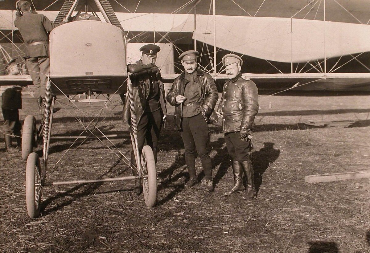 Русские Авиаторы 1915 год. 