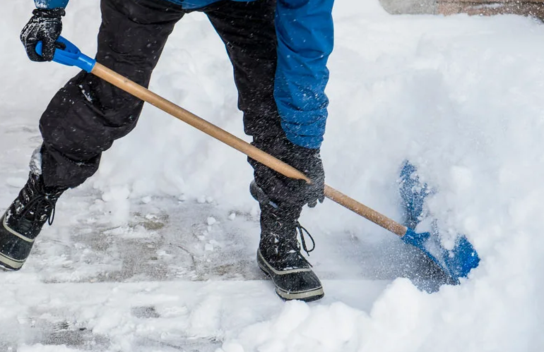 Чистка снега
