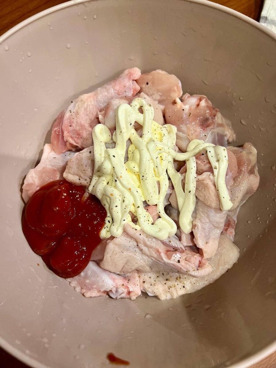 * Используйте сладковатый кетчуп, так корочка выйдет лучше.