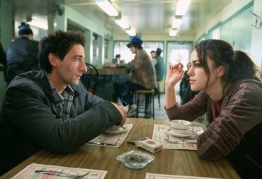 *Источник: Кадр из фильма «Пиджак»