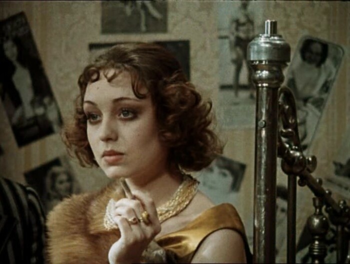  Елена Шанина «Двенадцать стульев»./Фото.m.imdb.com