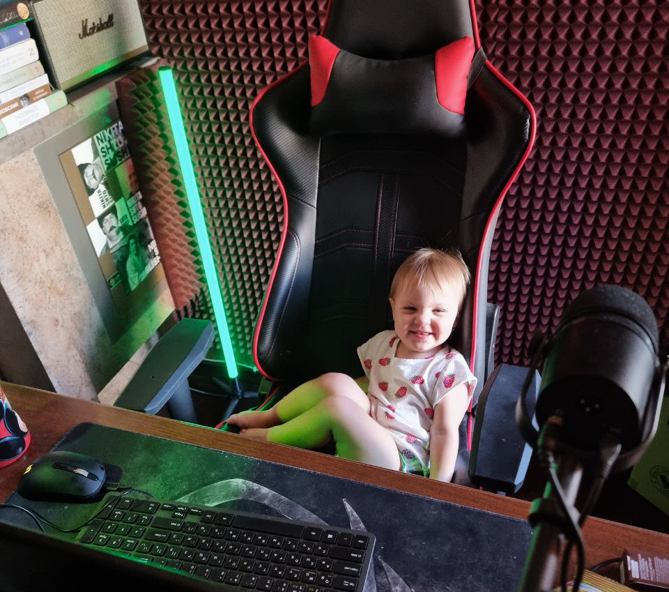 Телеграм канал: "Маме не скажем" Никки. 