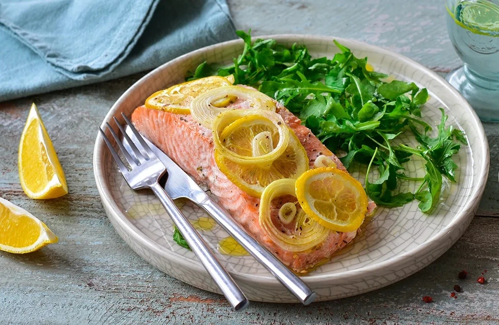 Лосось, запечённый в рукаве