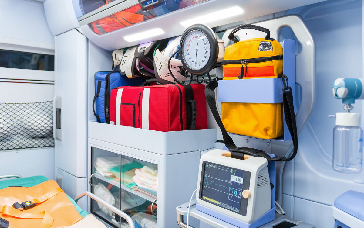 Достоинства платной скорой (источник изображения: freepik.com)