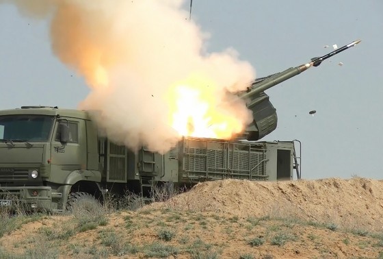    Самоходный зенитный ракетно-пушечный комплекс (ЗРПК) наземного базирования «Панцирь-С1» / РИА Новости