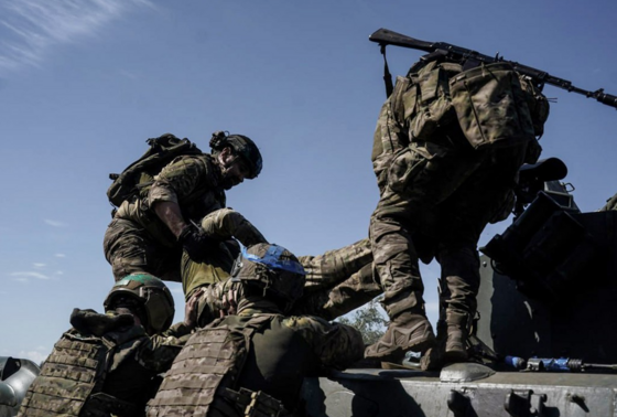    Военнослужащие Вооруженных сил Украины