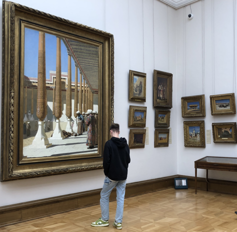 Зал произведений Василия Верещагина в Третьяковской галерее