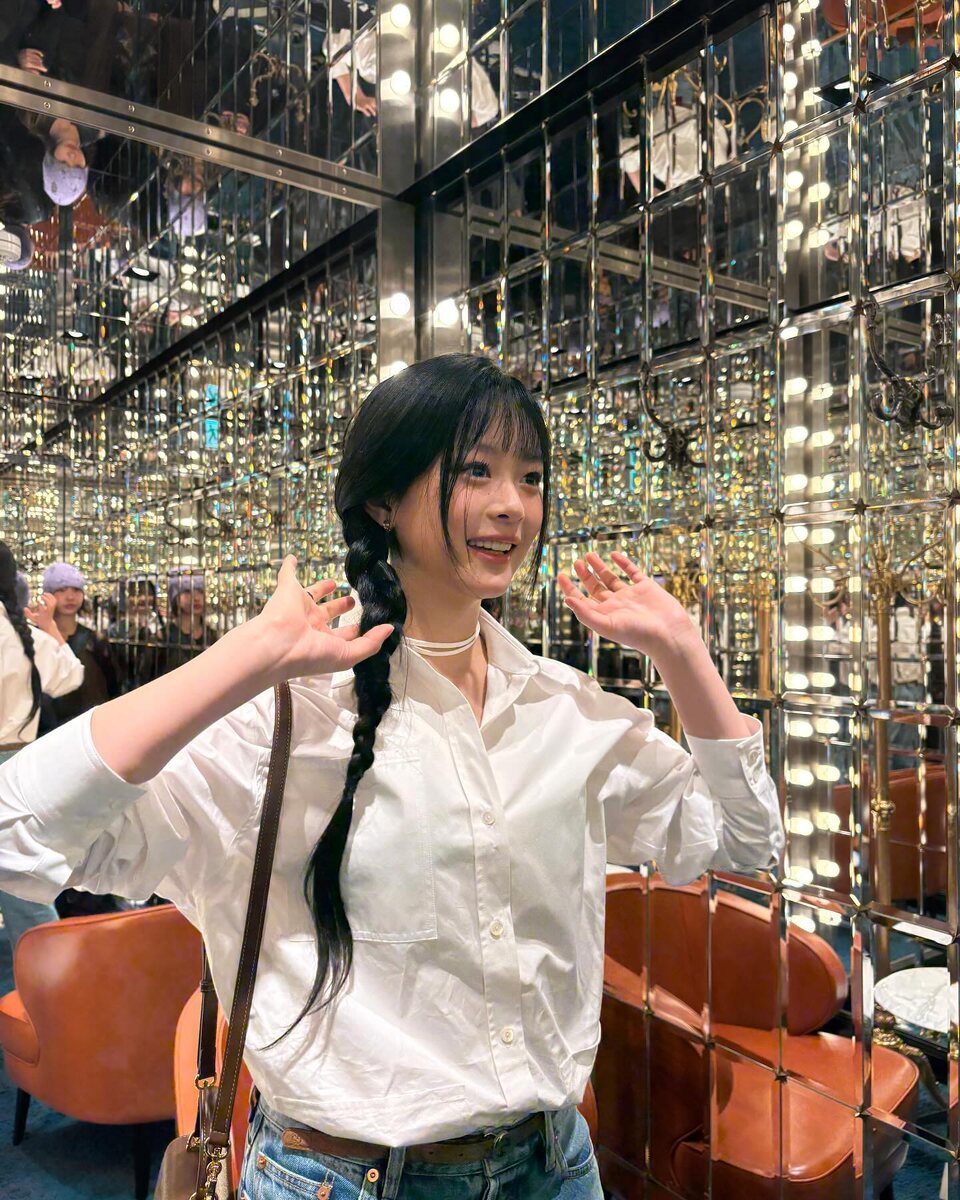    Ханни из NewJeansСоцсети