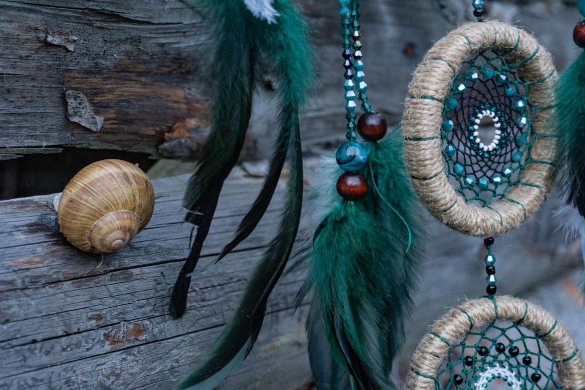 Улиточка попалась в тему. Позировала нам с фотографом и не хотела уходить