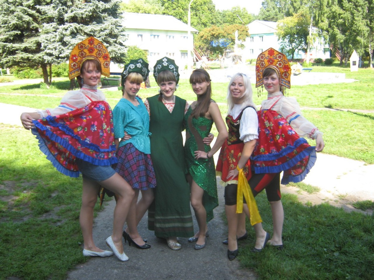 Юность в детских лагерях
