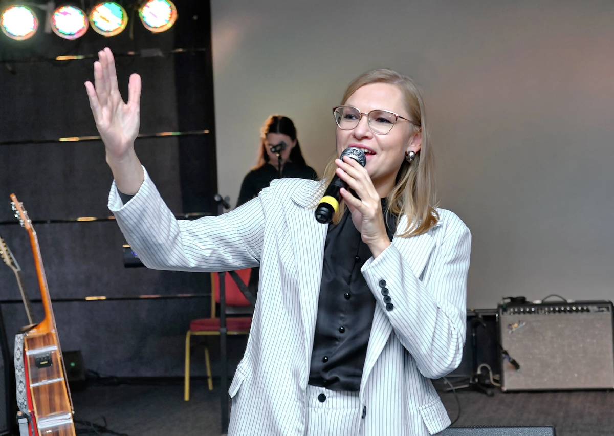 Работа с разновозрастной аудиторией в продюсерском центре Игоря Сандлера