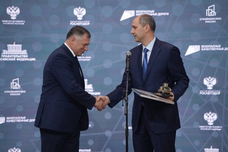    Оренбуржье наградили за наилучшие показатели нацпроекта «Безопасные качественные дороги» «О»