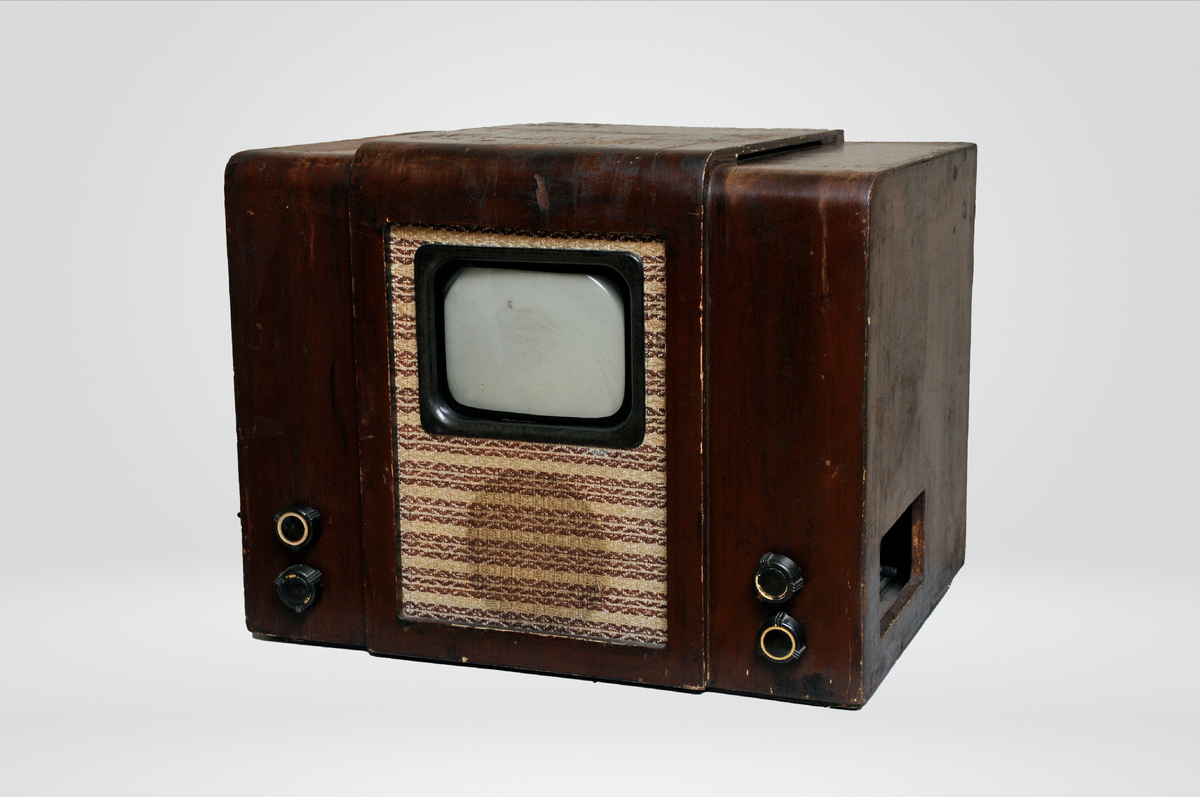 Телевизор КВН-49. 1950-е гг. Нижнетагильский музей-заповедник «Горнозаводской Урал».