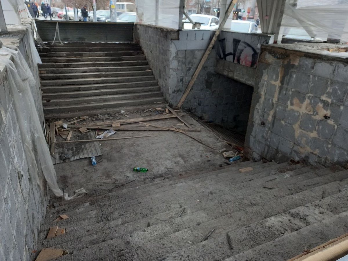    Пока вот так. Ремонт подземного перехода у музкомедии в Оренбурге продлен до 2025 года Белов Михаил Александрович