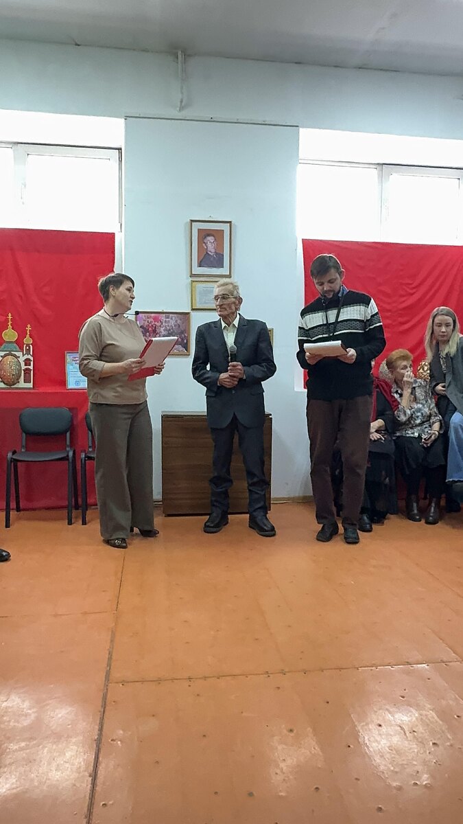 В краеведческом музее на презентации