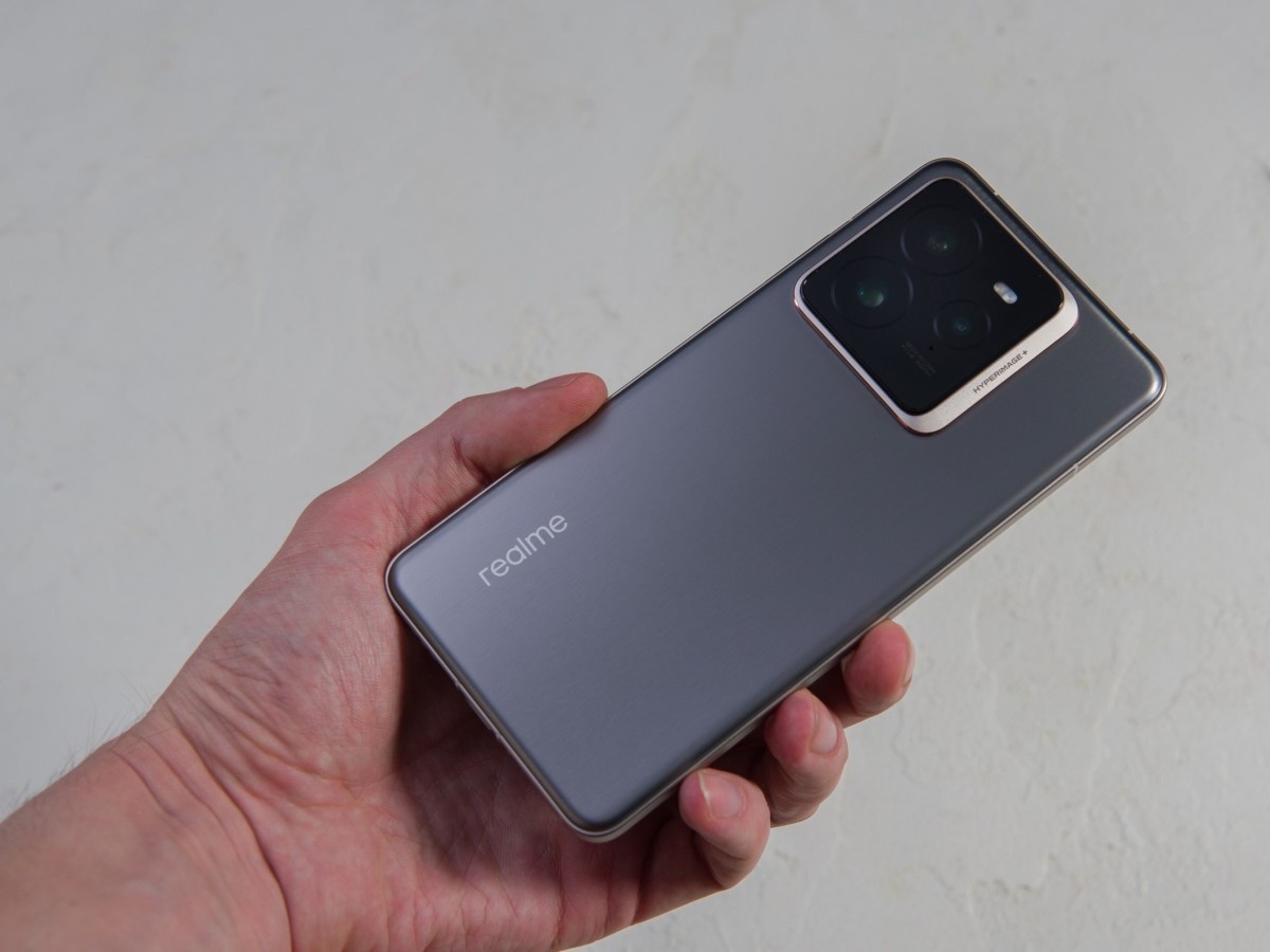    Первый взгляд на realme GT 7 Pro: мощное железо, 6500 мАч и защита IP69