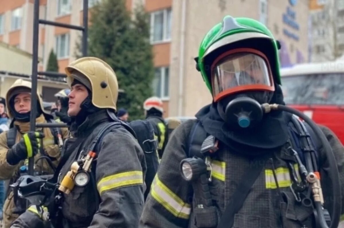    В Калуге прошли масштабные учения пожарных газодымозащитников