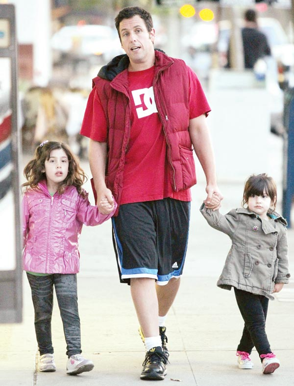 Адам Сэндлер - яркий пример  dad bod  - "папочкиного тела"