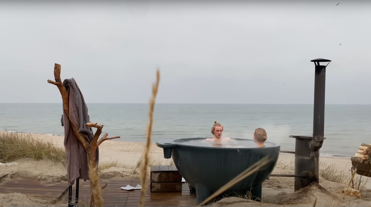 Эт я грею кости в чане с горячей водой. Потом побегу купаться в Балтийское море. В декабре