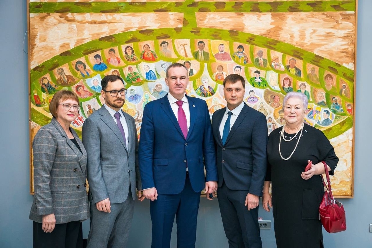    Обозревающий Землю