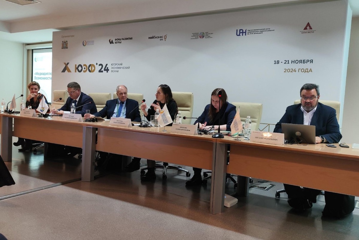    Почему журналист в первую очередь дипломат