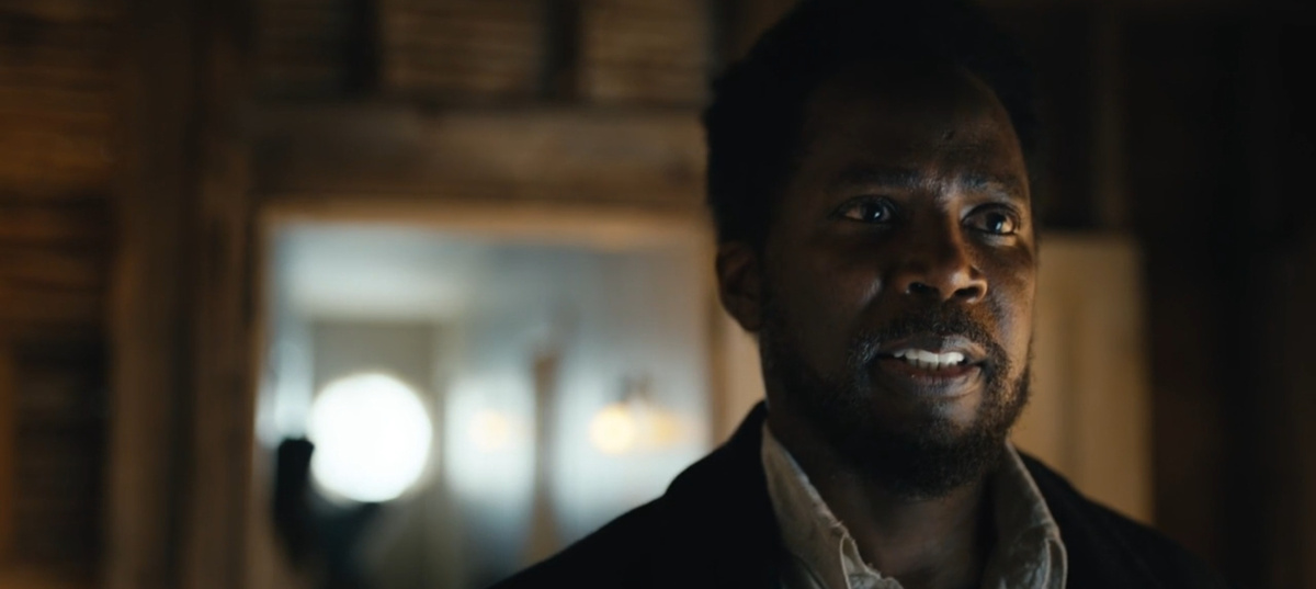 Кадр из сериала "извне"