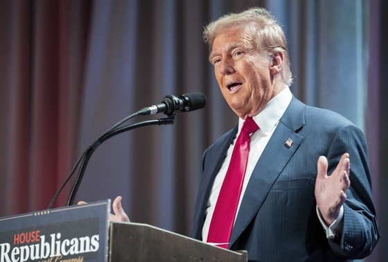    Дональд Трамп