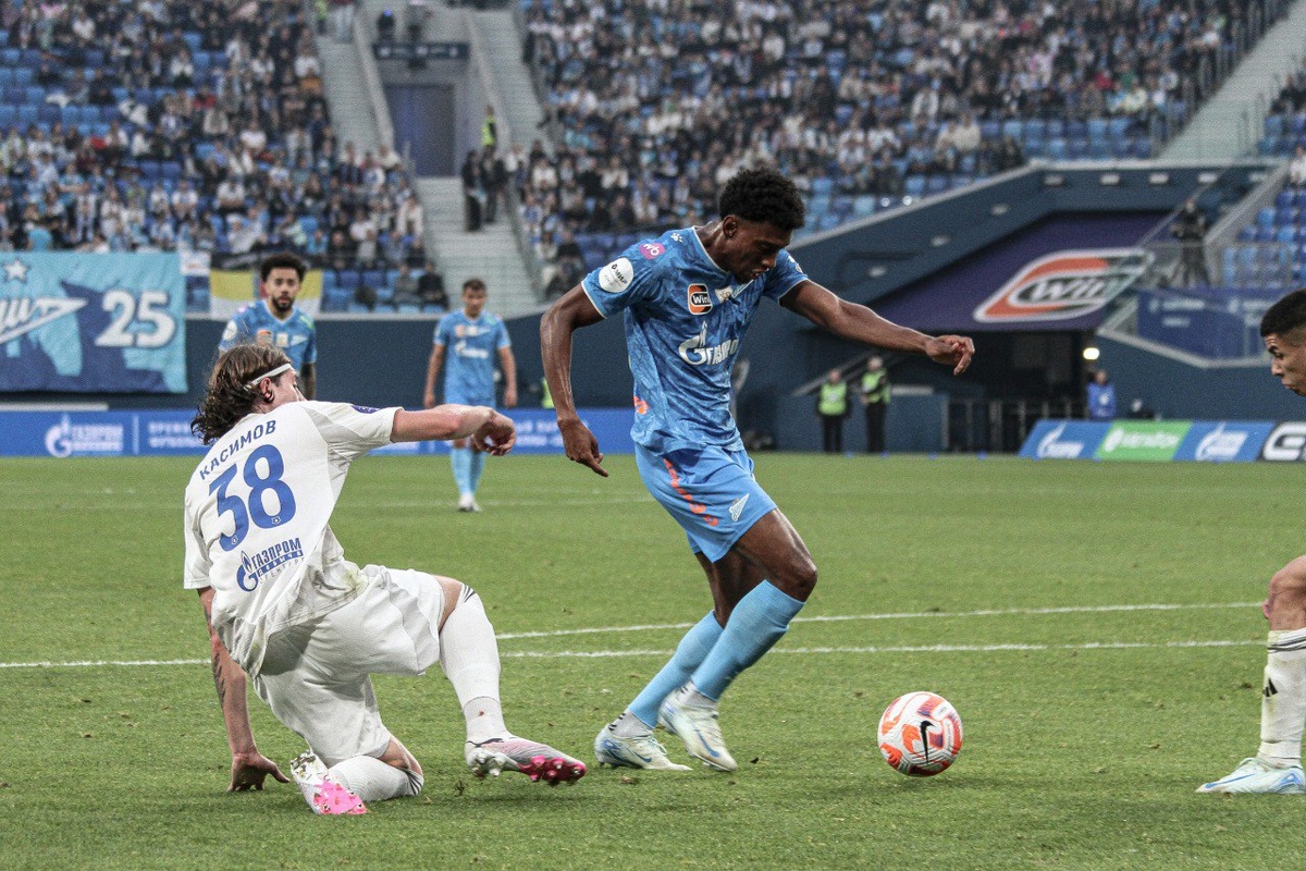    "Зениту" нужно отнестись к выезду в Оренбург серьезно. Прогноз на матчBobsoccer