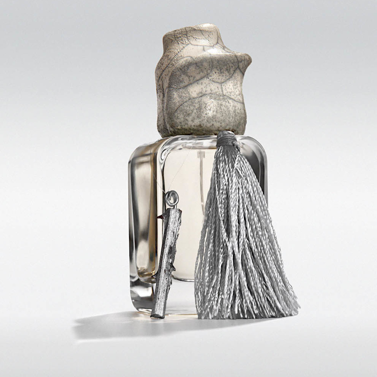 2019 год, парфюмеры: Амели Буржуа и Камилла Шемарден