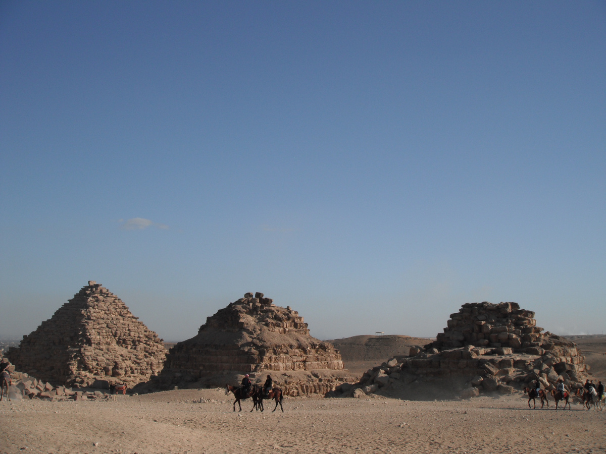 02. Egypt, Cairo, Giza, Pyramid of Queen Hetepheres I, Henutsen & Meritetis I