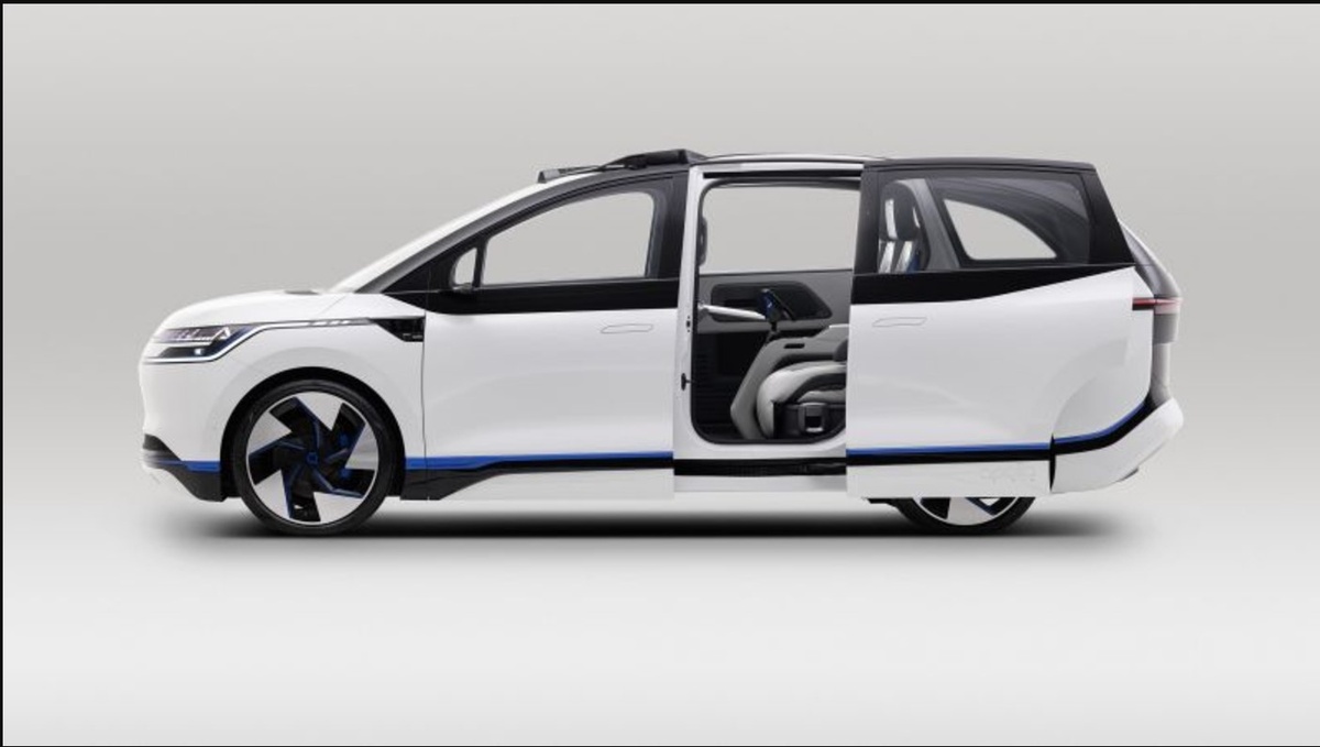 Беспилотное будущее уже здесь: Baidu запускает серийное такси дешевле $35 000