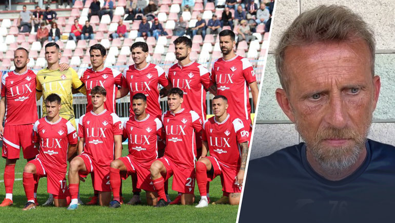    ФК «Пьяченца» и их бывший тренер Кармине Парлато.ФК «Пьяченца»