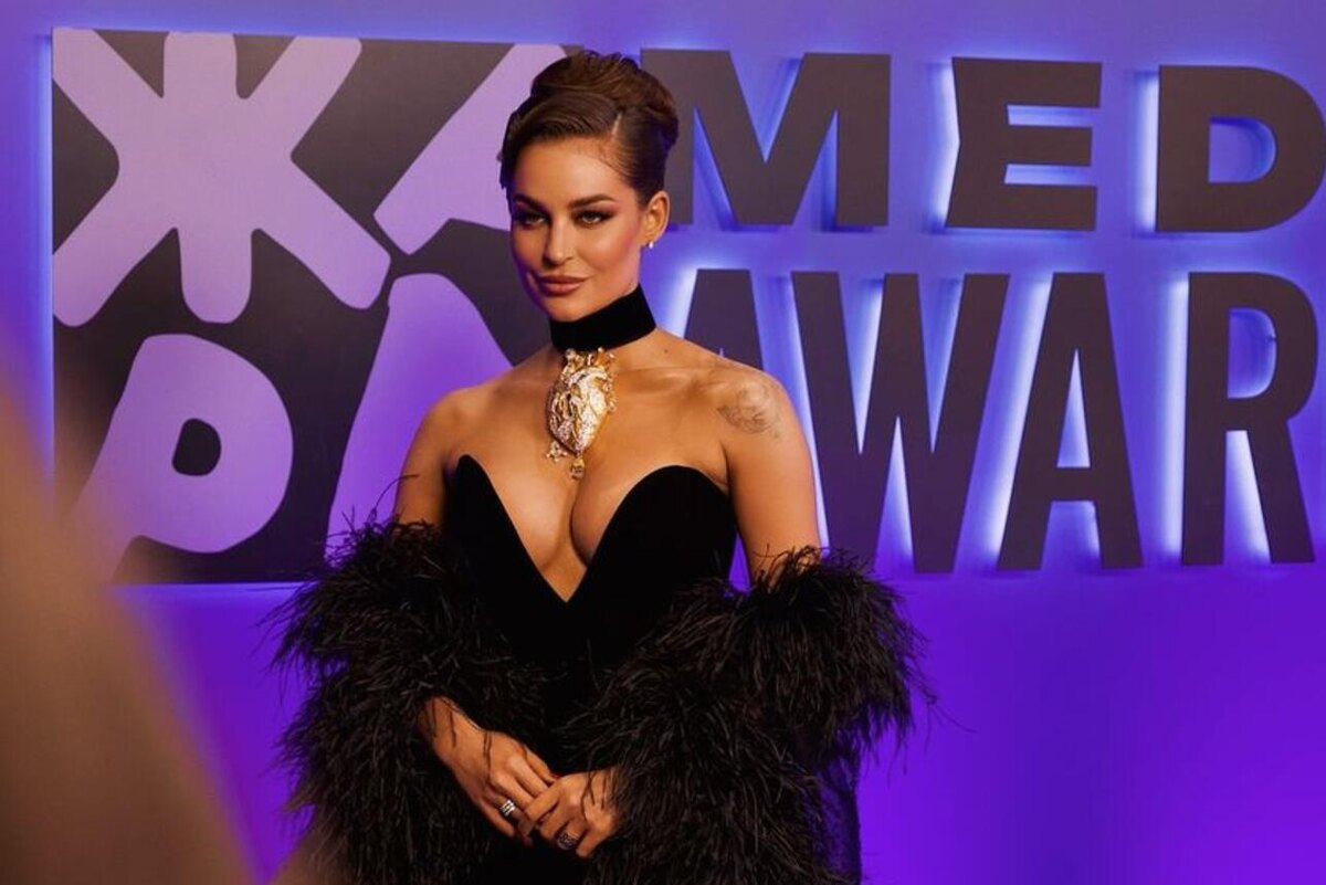    Певица Seville предоставлено Пресс-службой