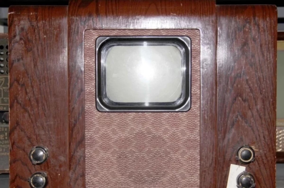    «Я включаю телевизор…»