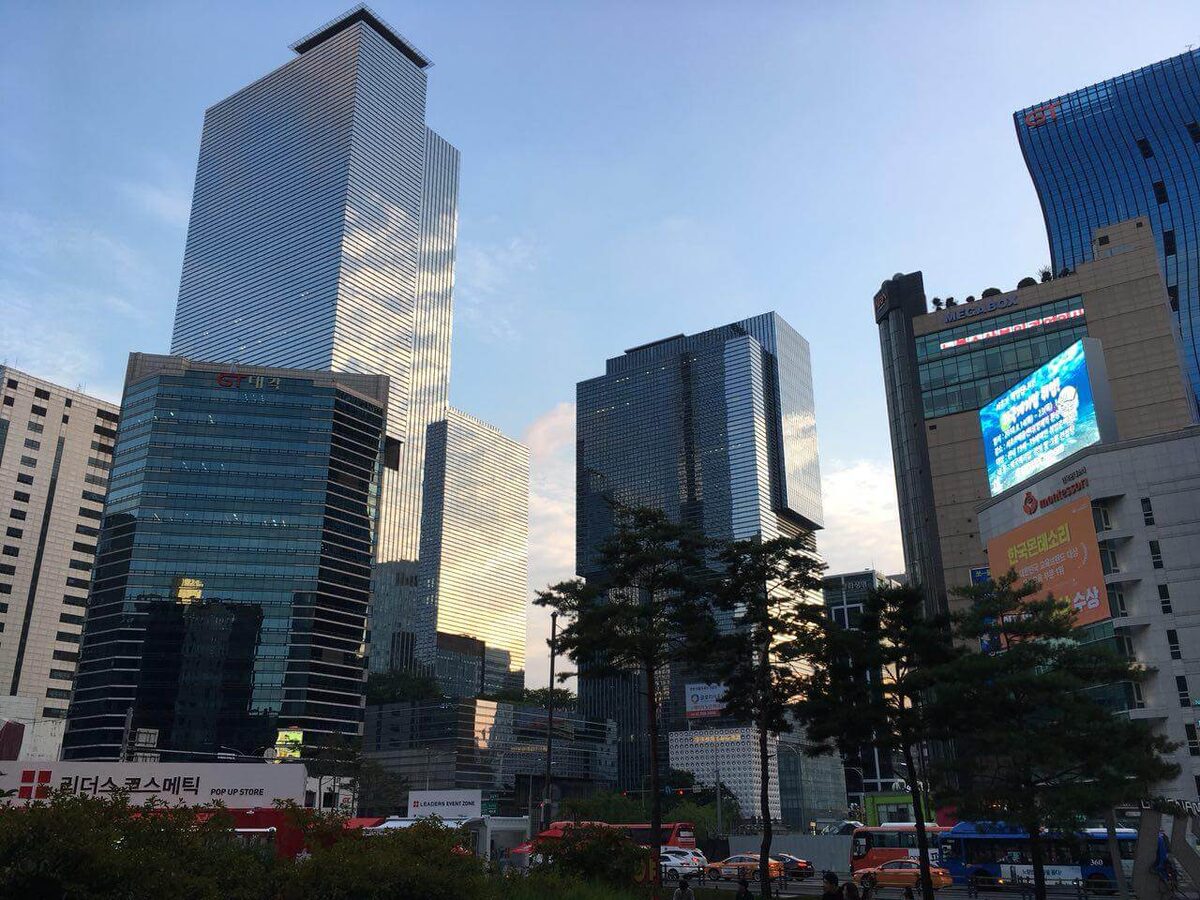 Район Каннам - центр мировой пластической хирургии