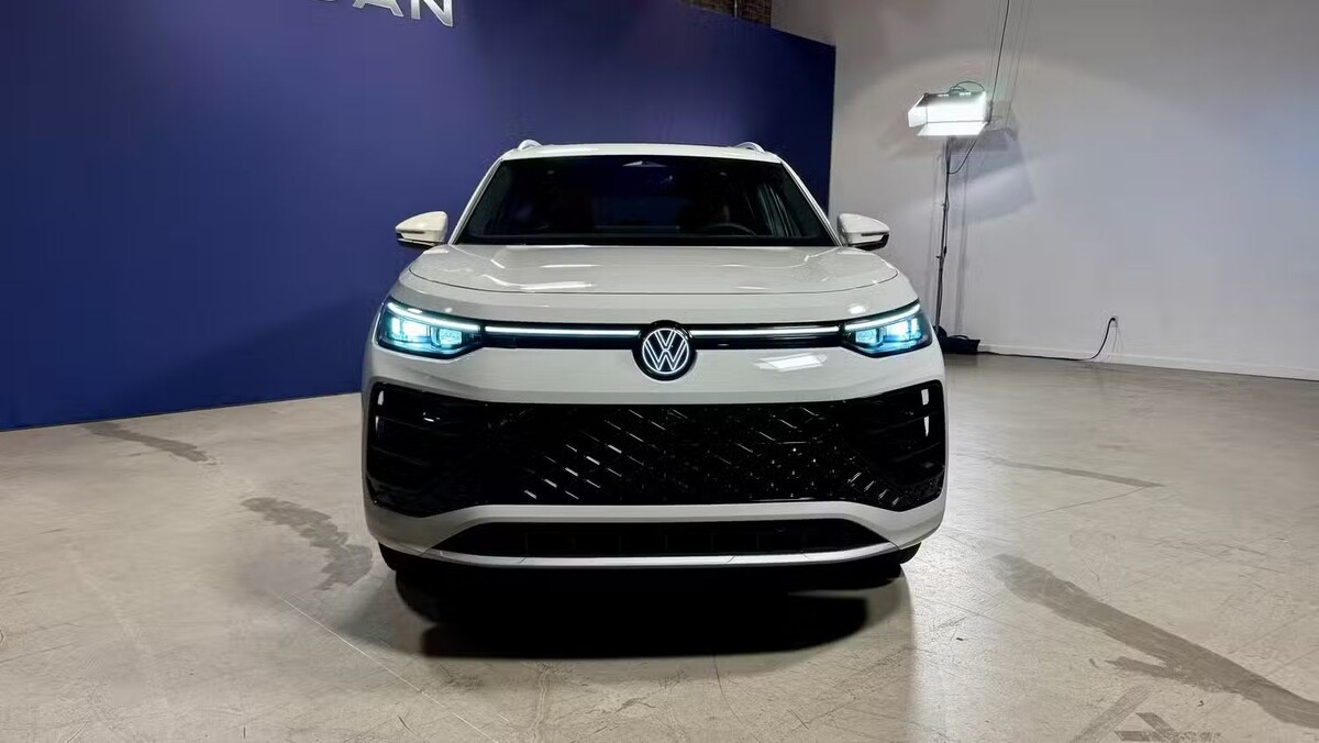 Number of sales hybrid vehicle writing. Гибридный рынок. Total sale перевод. Гибридный рынок. Гибридный рынок.
