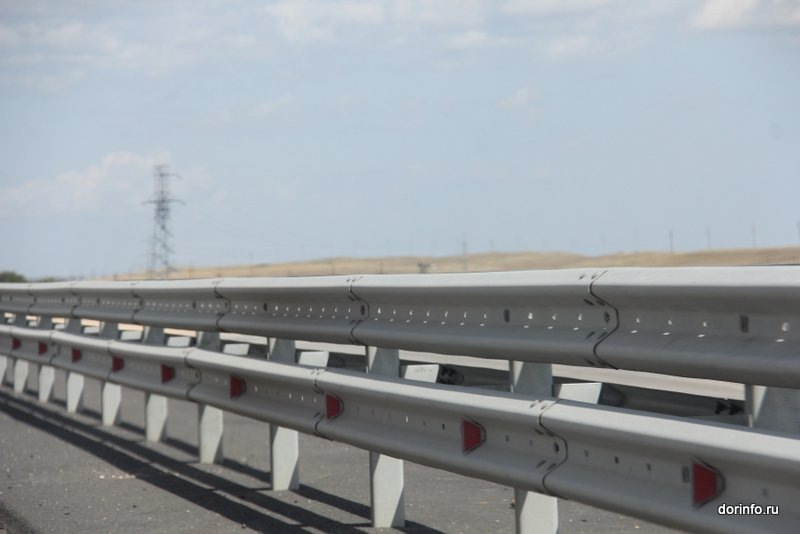     На мосту через Каму на обходе Нижнекамска и Набережных Челнов монтируют автоматический противогололедный комплекс