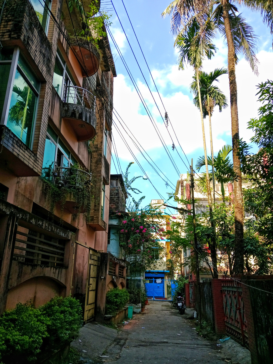 Небольшие улочки местами весьма колоритны