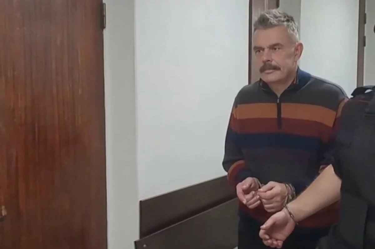    Суд арестовал экс-главу Петрозаводска Любарского по делу о получении взятки