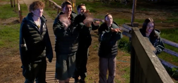 Выпроводили нормального парня и счастливы