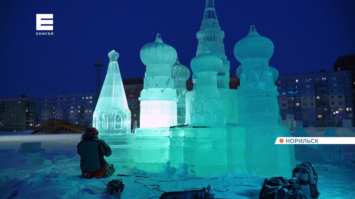     В Норильске вовсю готовятся к Новому году