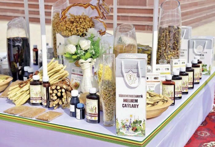 Лекарственная продукция из корня солодки, произведенная в Туркменистане