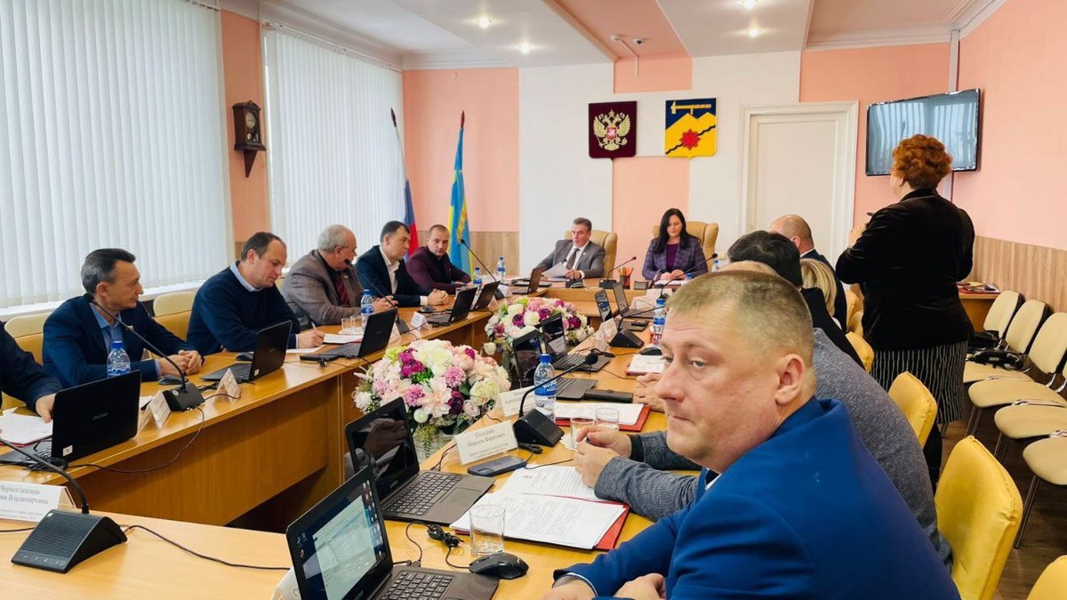    Переизбран. Андрей Нижегородов сохранил пост главы города Медногорска Белов Михаил Александрович